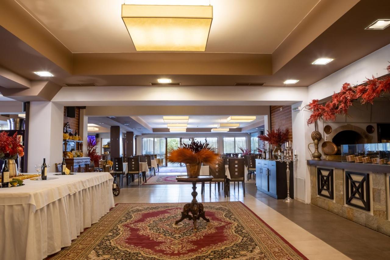 Ostrova Holiday Village เบลีโอซุม ภายนอก รูปภาพ