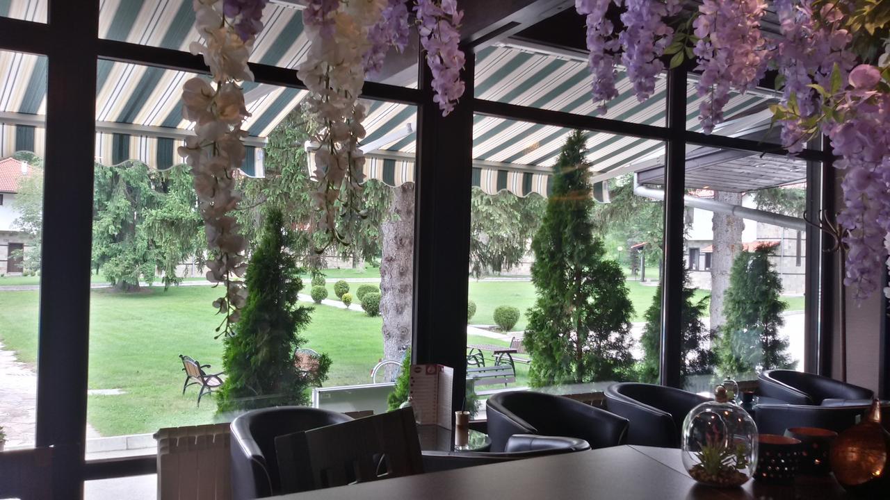 Ostrova Holiday Village เบลีโอซุม ภายนอก รูปภาพ