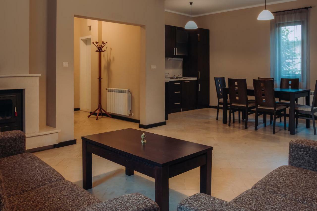 Ostrova Holiday Village เบลีโอซุม ภายนอก รูปภาพ